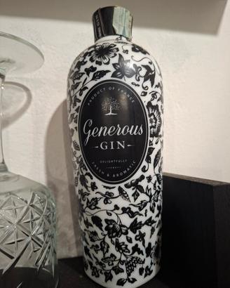 bottiglia gin vuota
