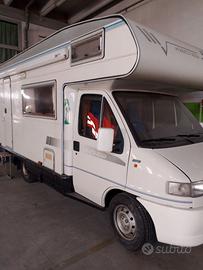 camper con mansarda usato in buono stato