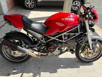 Ducati Monster s4