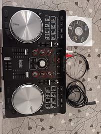 Hercules Universal DJ - 2 tracce con 16 pad