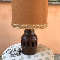 Lampada da tavolo rustica