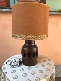 Lampada da tavolo rustica