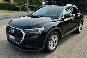 Audi Q3 35 TDI S tronic Business