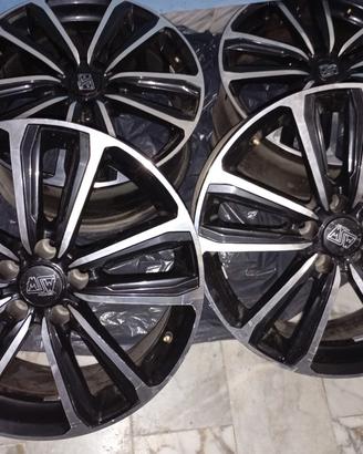 cerchi  perfette condizioni per cinquecento x