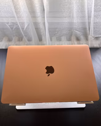 MacBook Air 13” 2020 – i7 | 16GB RAM | 1TB SSD ✨