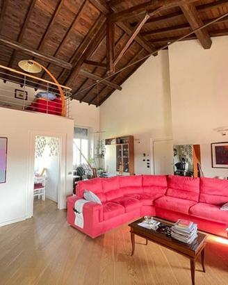 Appartamento di 160 m² con 4 locali e box auto a C