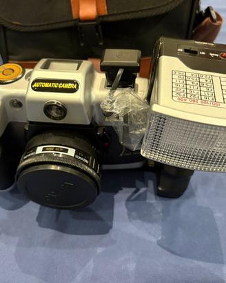 AUTOMATIC CAMERA