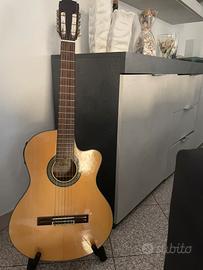 Citarra Classic elettrificata ARIA AK-30CE Cutaway