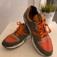 Saucony n.43 (9.5)
