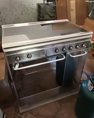 cucina a gas in acciaio inox SMEG