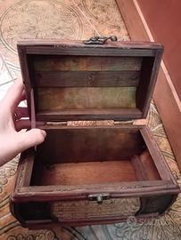 Cofanetto in legno portagioie