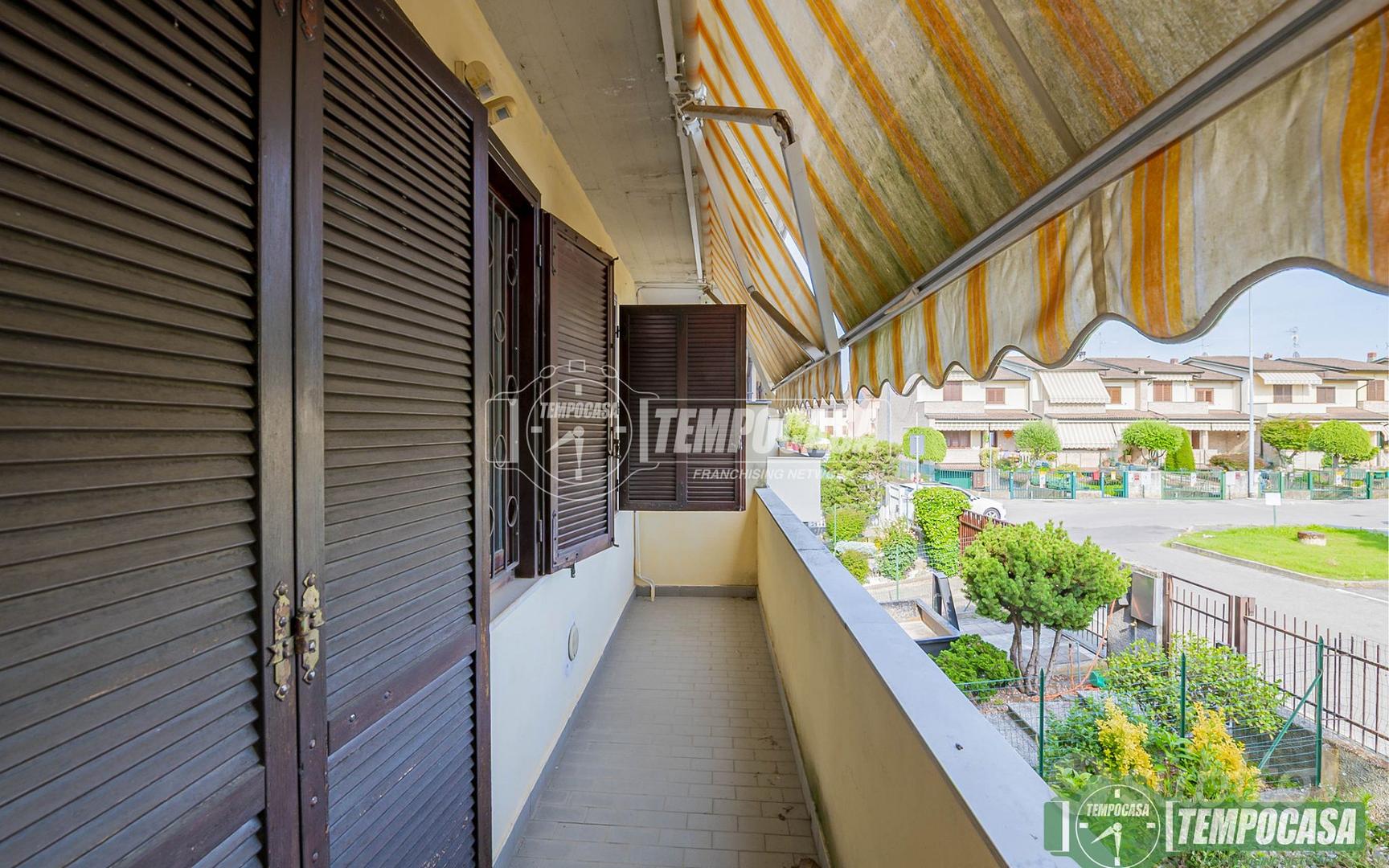 Villa A SCHIERA di Testa LIBERA SUBTO - Vista 5