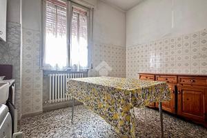 3 LOCALI A REGGIO NELL'EMILIA