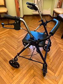 Deambulatore pieghevole