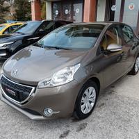Peugeot 208 1.4 HDi 68CV 5P NEOPATENTATI