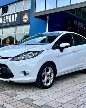 Ford Fiesta 1.4 automatica neopatentati