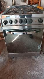 piano cottura a gas + forno elettrico in acciaio