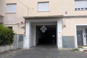 CAPANNONE A PRATO