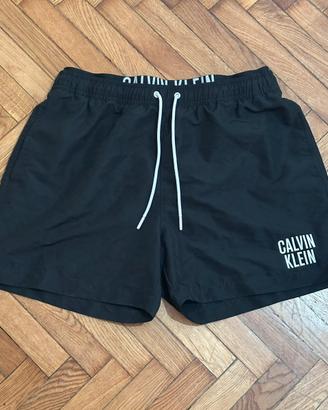 Costume Calvin Klein Nero