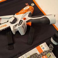 GTA 26 motosega da potatura con STIHL con 2 batter