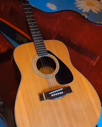 Yamaha FG-335. Vintage  1978