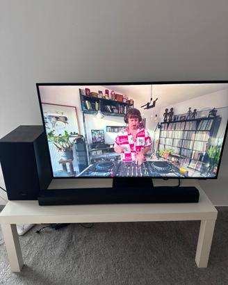 Smart Monitor samsung 43"+ soundbar b550 samsung