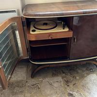 mobile bar con giradischi anni 1940