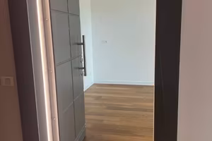 Appartamento di 50 m² con 2 locali e box auto a Ro