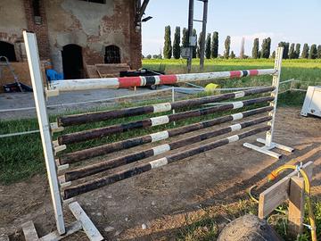4 KIT COMPLETI DI PILIERI + 5 BARRIERE + 10 MANINE
