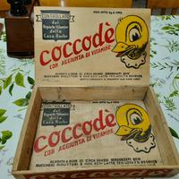 scatola di legno integratore per polli vintage