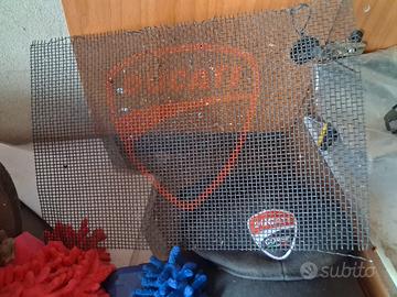 griglia radiatore e cappellino ducati multistrada 