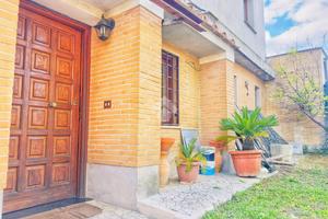 3 LOCALI A ANGUILLARA SABAZIA