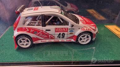 FIAT PUNTO KIT Metallo bianco 1/43  Sanremo 2000