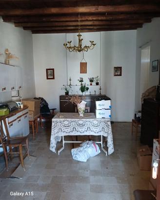 terreno attivato ad uliveto e rudere
