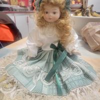 bambola vintage porcellana altezza 27