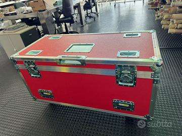 Flight case professionali con ruote