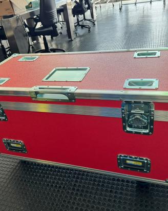 Flight case professionali con ruote