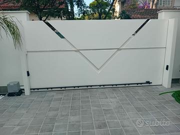 Cancello scorrevole in ferro