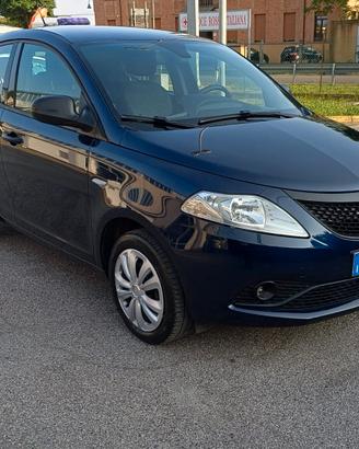 Lancia Ypsilon 1.2 69 CV 5 porte GPL Ecochic Plati