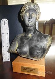 statua in gesso di Afrodite