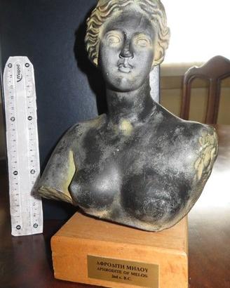 statua in gesso di Afrodite
