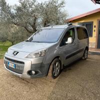 Peugeot Partner 1.6 HDi Outdoor 2011-3.800€ tratt.