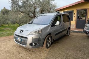 Peugeot Partner 1.6 HDi Outdoor 2011-3.800€ tratt.