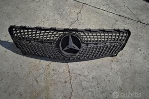 Griglia - Calandra Premium Per Mercedes CLA 2015