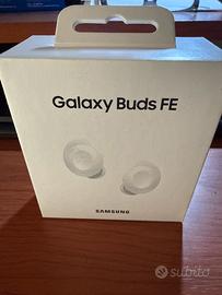 Cuffie nuove mai usate