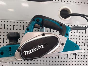 Makita pialla professionale Kp0800j