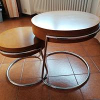 Tavolini da salotto a due piani stile Bauhaus
