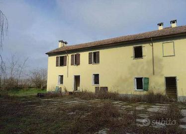 Immobile in asta di 142 m² con 4 locali a Frascaro