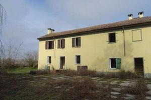 Immobile in asta di 142 m² con 4 locali a Frascaro