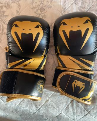 Guanti da combattimento Venum Challenger  Misura S